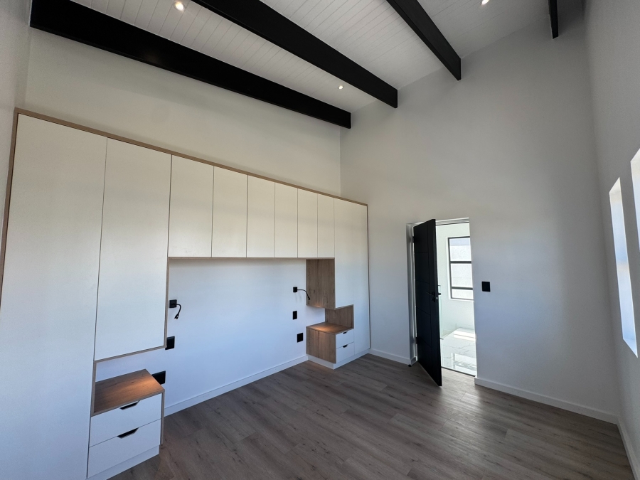 3 Bedroom Property for Sale in Sandown Western Cape